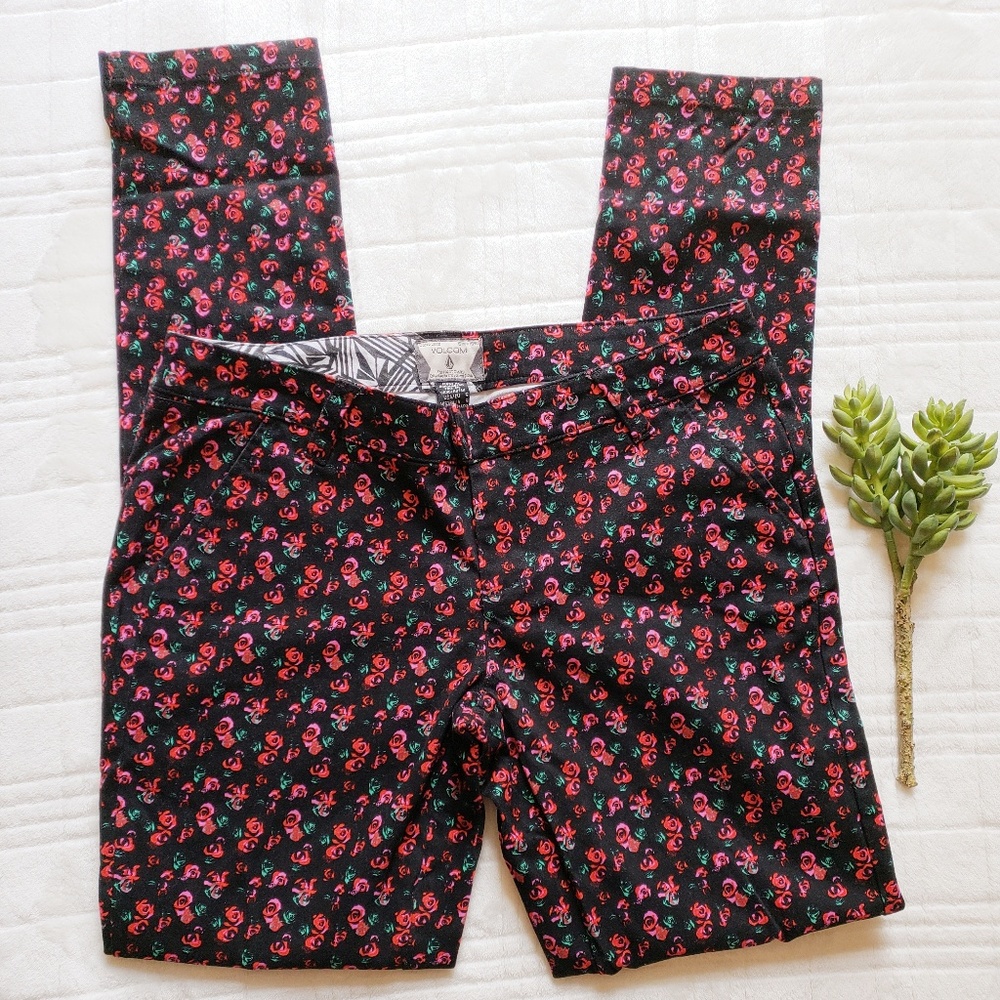 Volcom - Picture 2 of 5